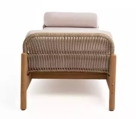 Плетеная лежанка из искусственного ротанга роупа и тика Плетеная лежанка из искусственного ротанга роупа и тика