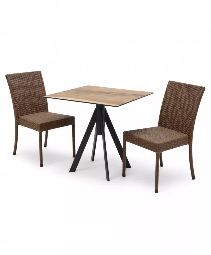 Коричневый стул из искусственного ротанга, штабелируются Коричневый стул из искусственного ротанга, штабелируются