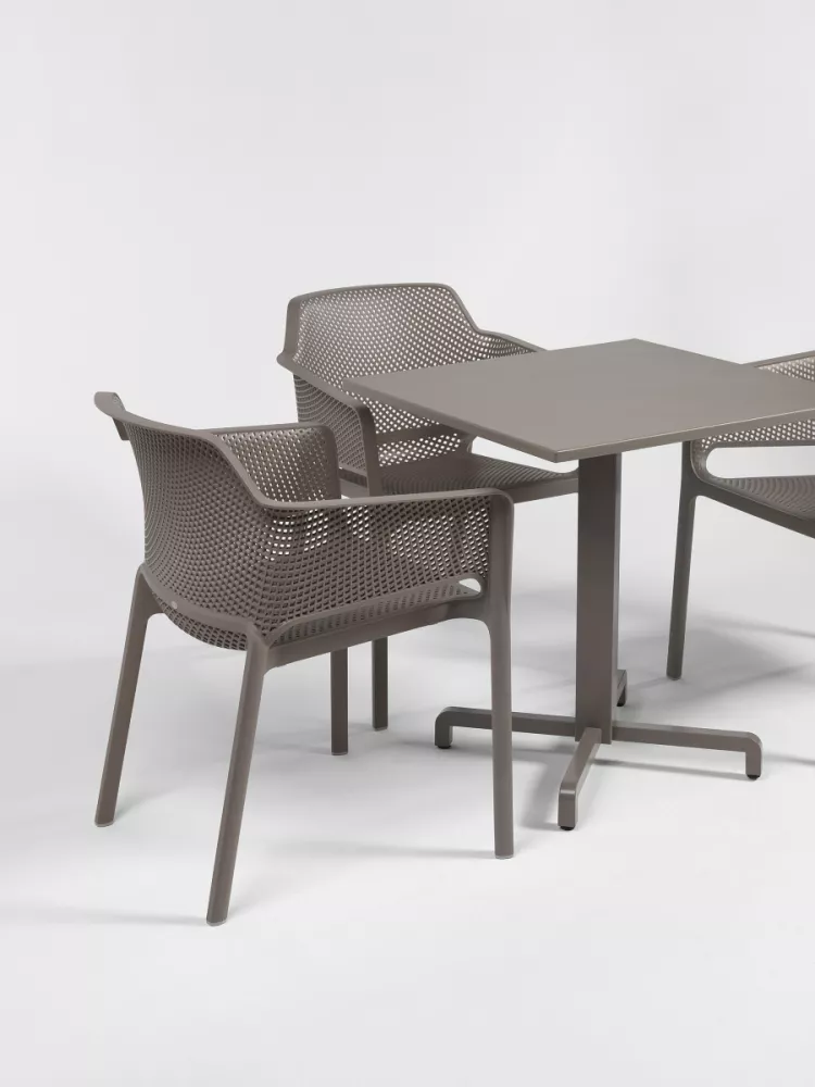 Штабелируемые пластиковые кресла для кафе, тортора Италия Штабелируемые пластиковые кресла для кафе, тортора Италия