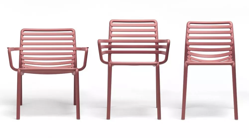 Кресло пластиковое цвет марсала Италия купить Кресло пластиковое цвет марсала Италия купить