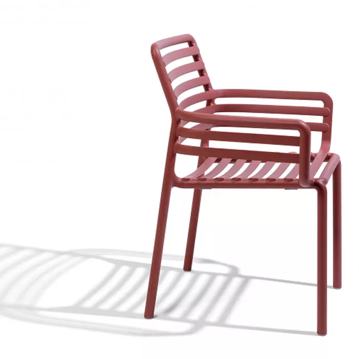 Кресло пластиковое цвет марсала Италия купить Кресло пластиковое цвет марсала Италия купить