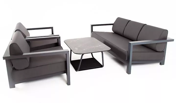 Лаунж-зона из алюминия со столиком из HPL