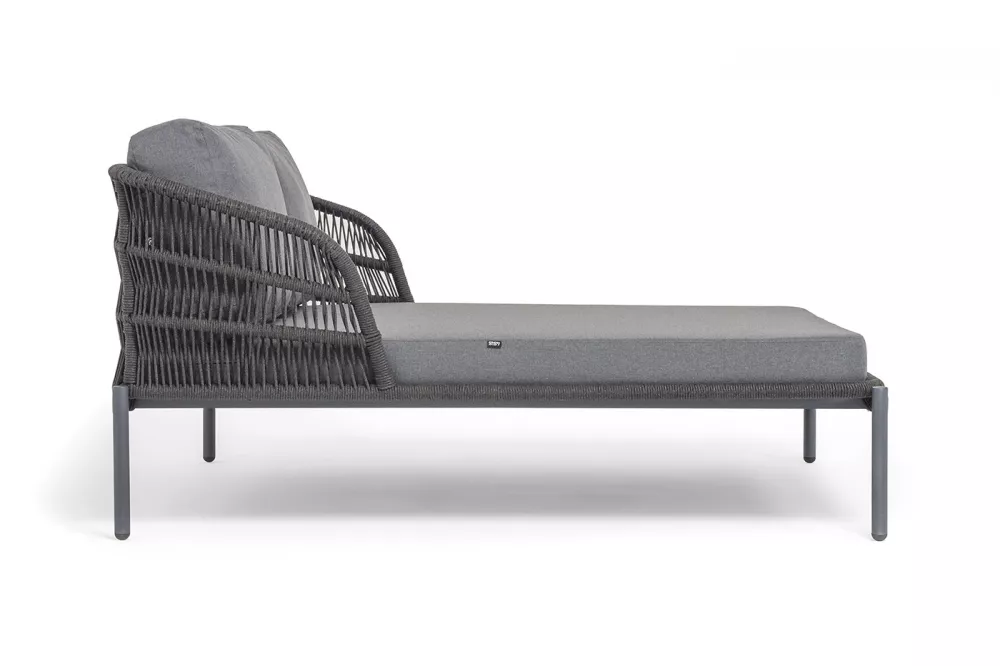 Двухместный лежак плетеный из роупа Двухместный лежак плетеный из роупа